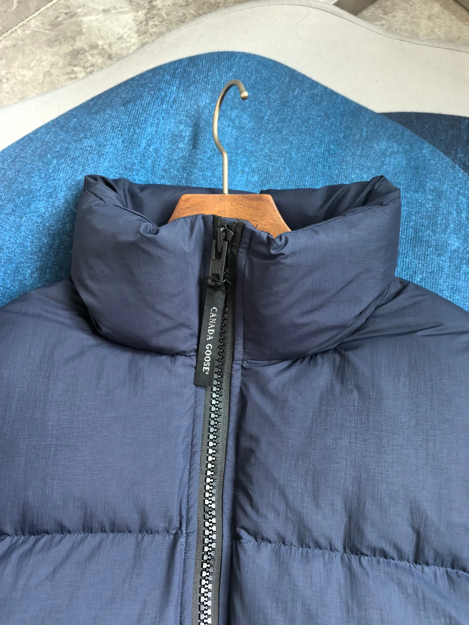 P880 E2802 Lawrence Puffer Jacket men's stand collar down jacket. Color: blue detail. Size: S M L XL XXL.